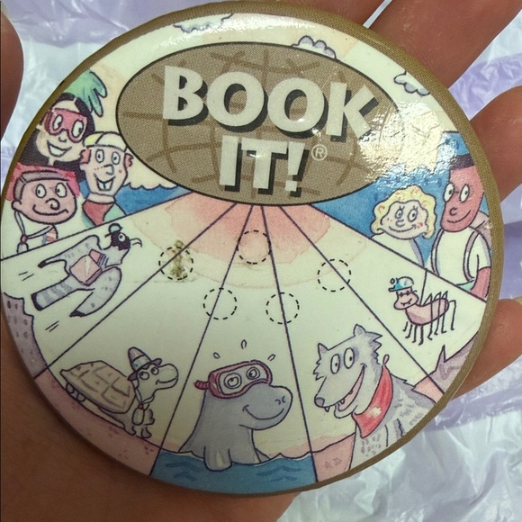 1990s Vintage Book It! Vintage Button - Picture 6 of 7